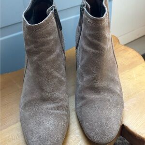 Aquatalia Taupe Suede Ankle Booties size 7